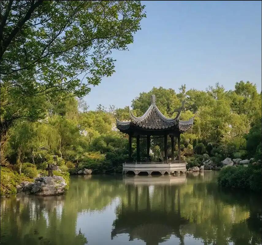 龙岩语蝶餐饮有限公司